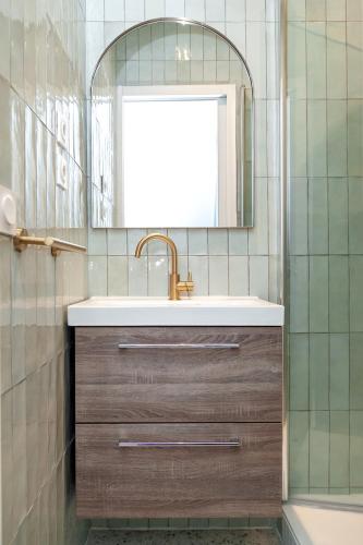 Nets Inn Apartments - Buttes Chaumont D Room Type - Superior One-Bedroom Apartment