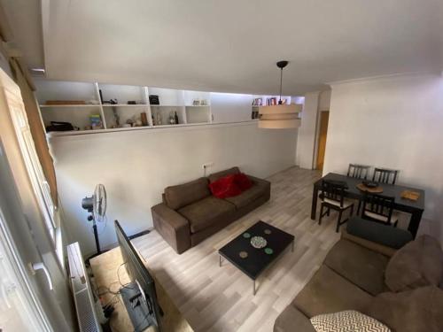Large apartment with a balcony in central Kadıköy, Istanbul