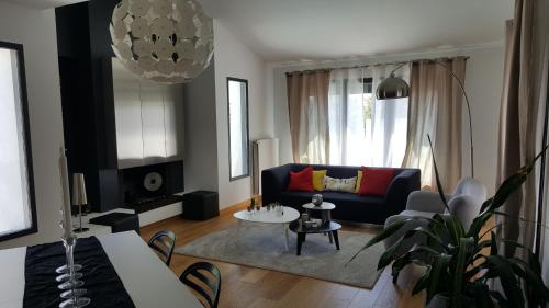 VILLA MONTPELLIER in Prunet