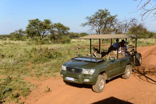 African Hills Safari Lodge & Spa