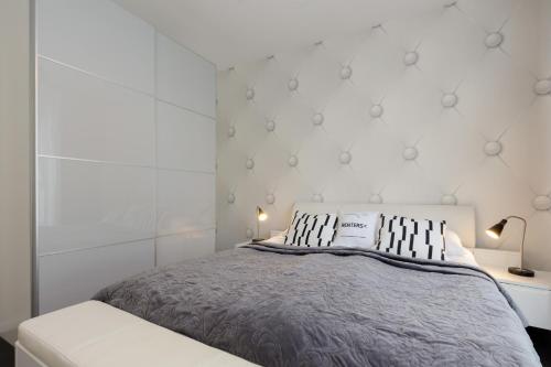 Apartment with Balcony image 6