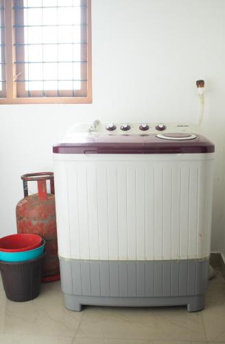 4BR AC House near Edappally Lulu Mall & AIMS Kochi