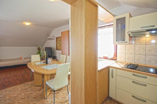 Villa Niki Hvar - image 14
