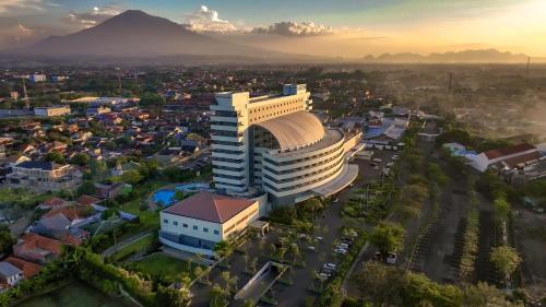 Foto - ASTON Cirebon Hotel and Convention Center