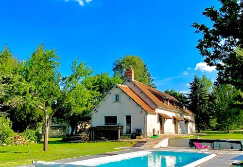 Longère normande, parc, piscine.