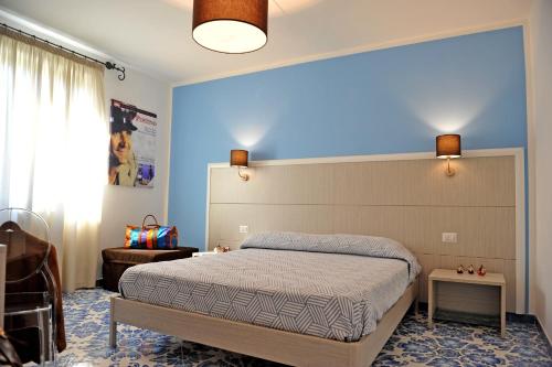 2 queen beds