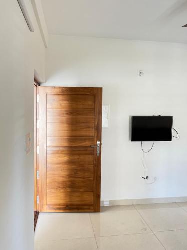 Heaven Vintage Home 2BHK Apartment - Pattoor Trivandrum