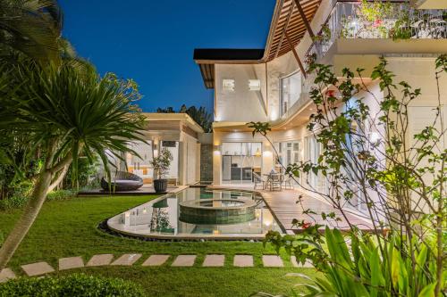 Luxury Villa RON Central Seminyak Room Type - Villa