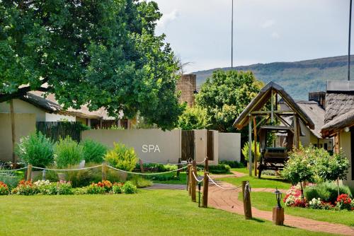 African Hills Safari Lodge & Spa