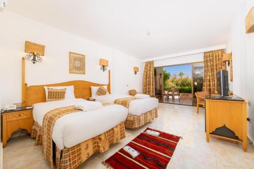 TOP Flamenco Beach and Resort El Quseir in El Quseir