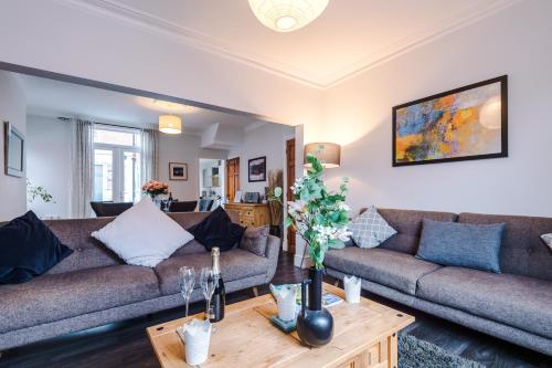 Stunning 2-Bed Home in Chester by 53 Degrees Property - Amazing location - Ideal for Couples & Groups - Sleeps 6