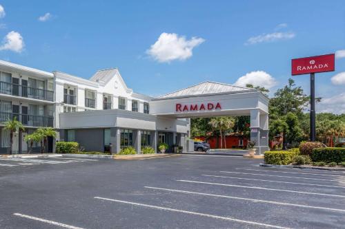 Ramada by Wyndham Altamonte Springs Near I-4