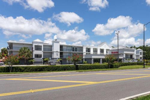 Ramada by Wyndham Altamonte Springs