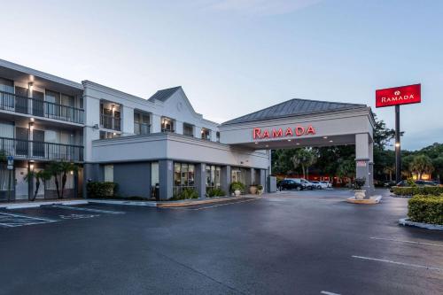 Ramada by Wyndham Altamonte Springs Near I-4