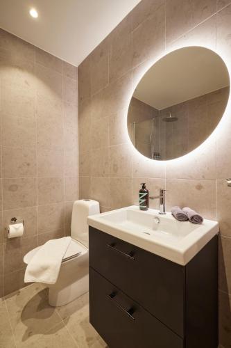 2 bedrooms, 4 beds