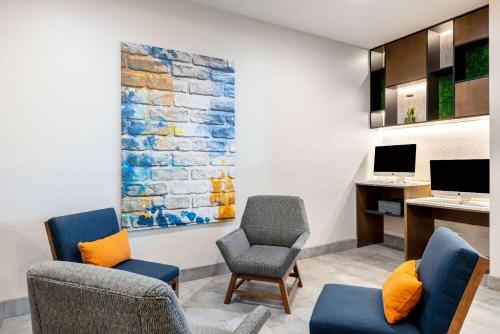 La Quinta by Wyndham St. George - image 11