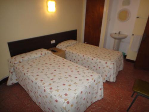 Twin Room with Shared Bathroom