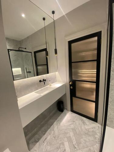 Luxury Georgian Apartment - 5 Minute Walk to Spa, Bath (fotografie 8)