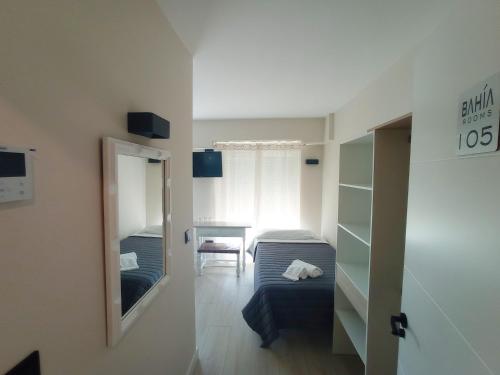 1 double bed, 1 twin bed