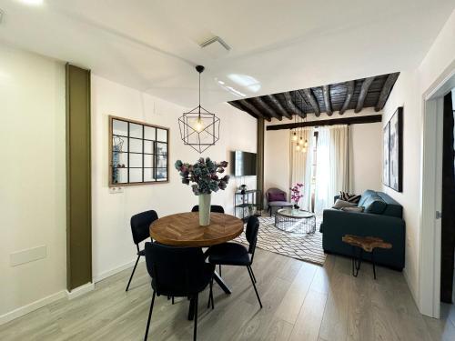 One-Bedroom Apartment image 5