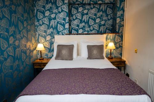 Cross Hands Hotel by Greene King Inns - image 8