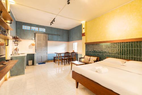 Studio on Nguyen Trai District 1