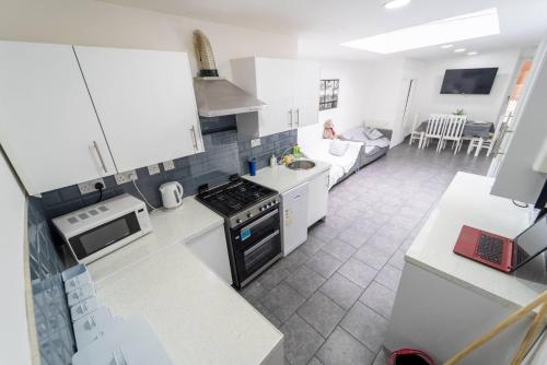 Studio close to Selly Oak train station, Birmingham (fotografie 9)