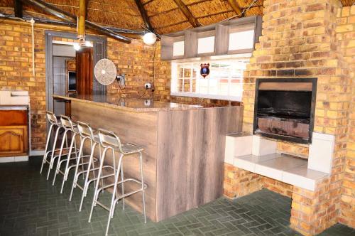 COURTYGUESTHOUSE in Emalahleni
