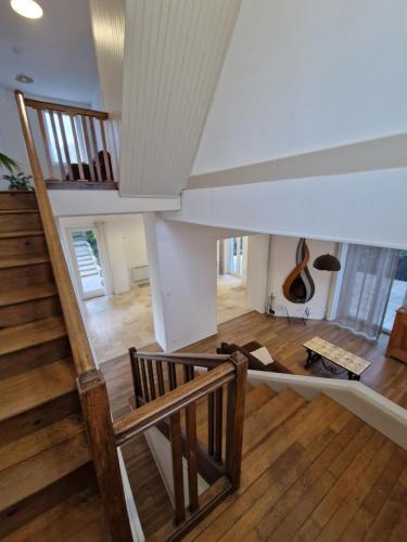 Maison familiale de 280m² gîte à louer Alboussière