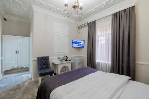 Hotel Billuri Sitora - Photo 1