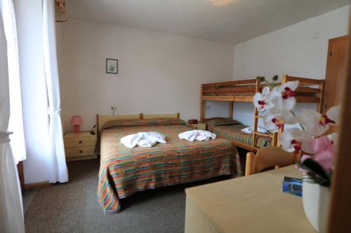 Hotel Aurora in Molveno