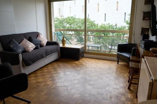 Entiry apartment, Private rooms in Paris 1