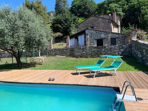 Podere il Giardino - Casale Rustico degli Ulivi con piscina e parco - Lucca