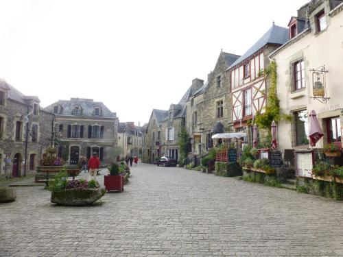 First floor apartment in rural Brittany