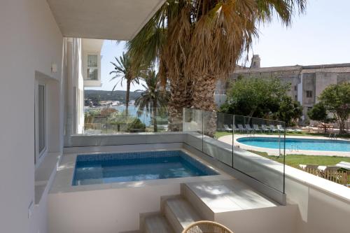 Aussicht, Hotel Catalonia Mirador des Port in Menorca