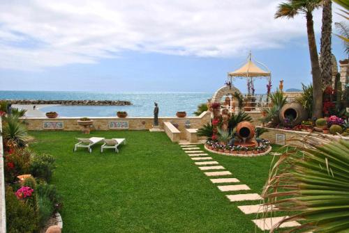 Villa Venus on the beach