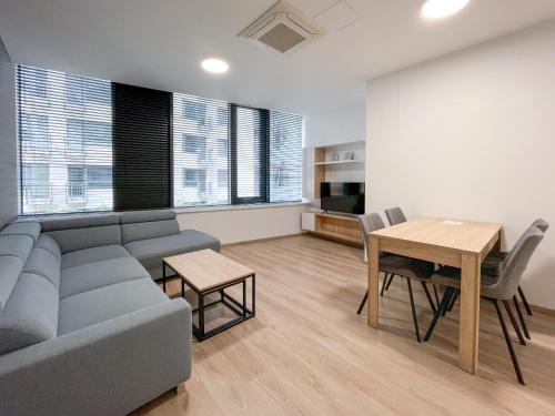 483979493 Metropolitan Star Apart Hotel