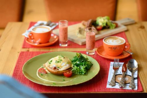 Maison Bistro & Hotel - image 12