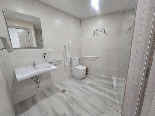 Hotel Apartamentos Antequera Room Type - Twin Room - Disability Access