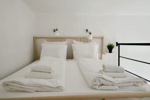 Standard Apartment by Hi5- Tolnai Lajos Apartment, Budapest (photo 5)