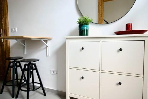 Standard Apartment by Hi5- Tolnai Lajos Apartment, Budapest (photo 8)