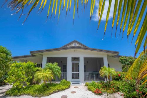 Conched Out-2BR by Grand Cayman Villas & Condos in Old Man Bay