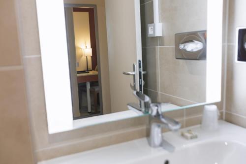 Hotel Des Remparts Perrache - image 12