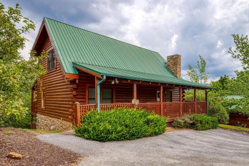 ERN813 - Heavenly View- Great Location! Close To All The Action! cabin