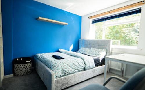 6-Bed House-Reading-Sleeps12-TownCentre – khách sạn tại Park