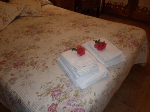 2 bedrooms, 3 beds