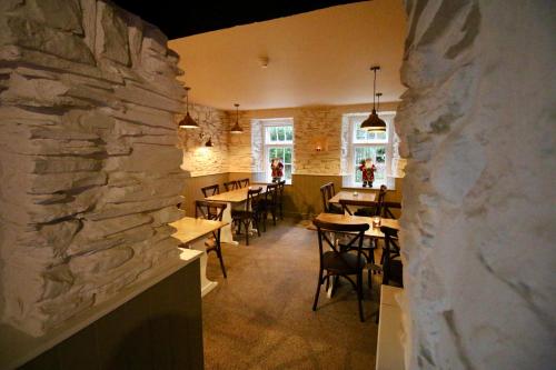 Restorāns, The Wolfe Inn Wolfscastle in Wolf's Castle