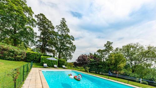 Villa de 9 chambres avec piscine privee terrasse amenagee et wifi a Castelmoron sur Lot
