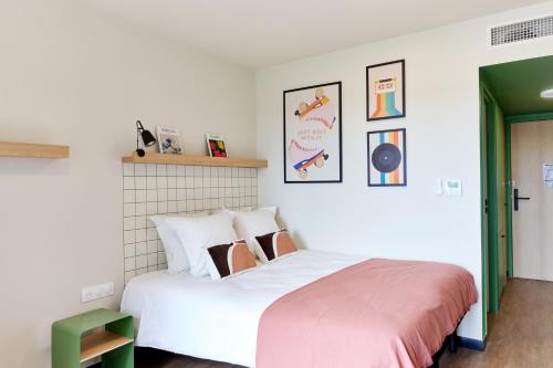 1 queen bed