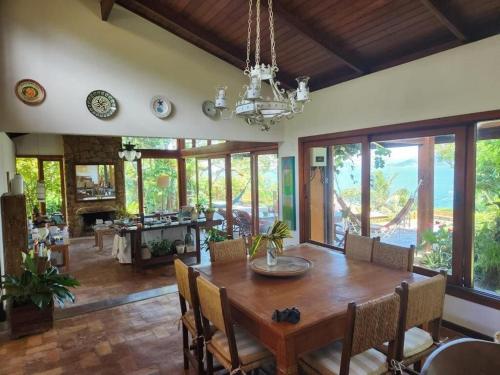 Magnífica costeira em Ilhabela (Magnifica costeira em Ilhabela) in หาดอิตาเปเซริกา